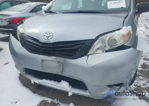 2012 Toyota Sienna Base 7 Passenger из США, поврежденный, VIN 5TDKA3DC3CS009854